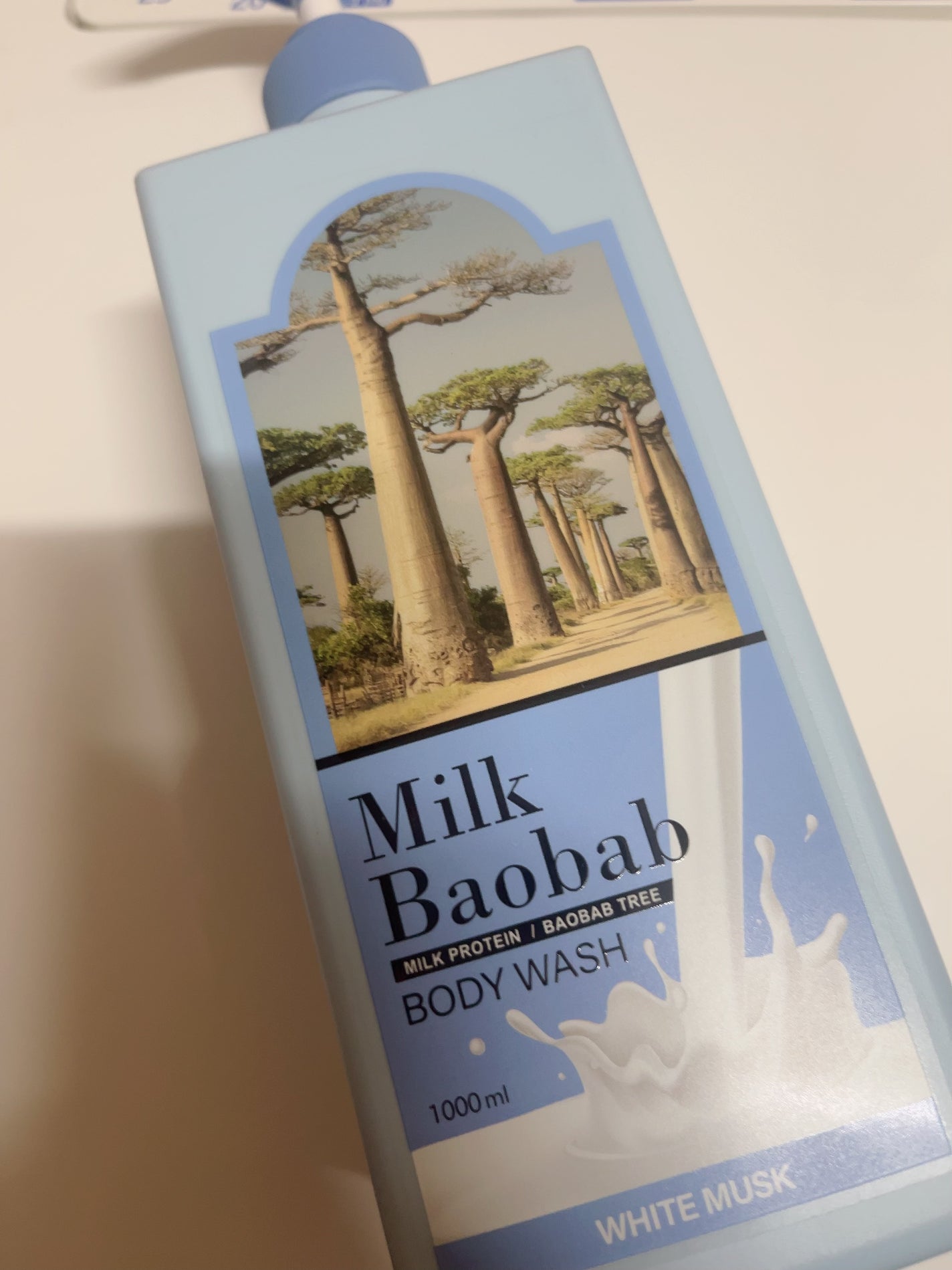 ミルクバオバブ パフュームボディウォッシュ ホワイトムスク/ミルクバオバブ/ボディソープを使ったクチコミ(1枚目)