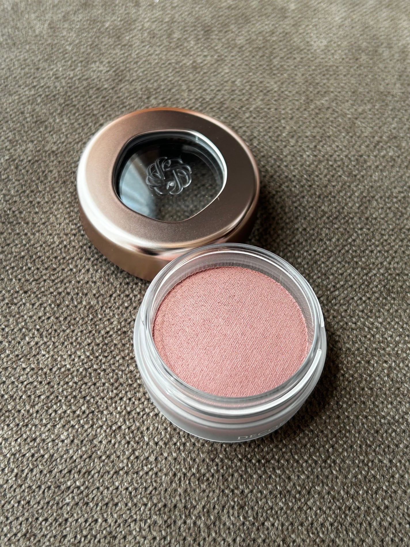 アイグロウジェム スキンシャドウ/DECORTÉ/ジェル・クリームアイシャドウを使ったクチコミ(3枚目)