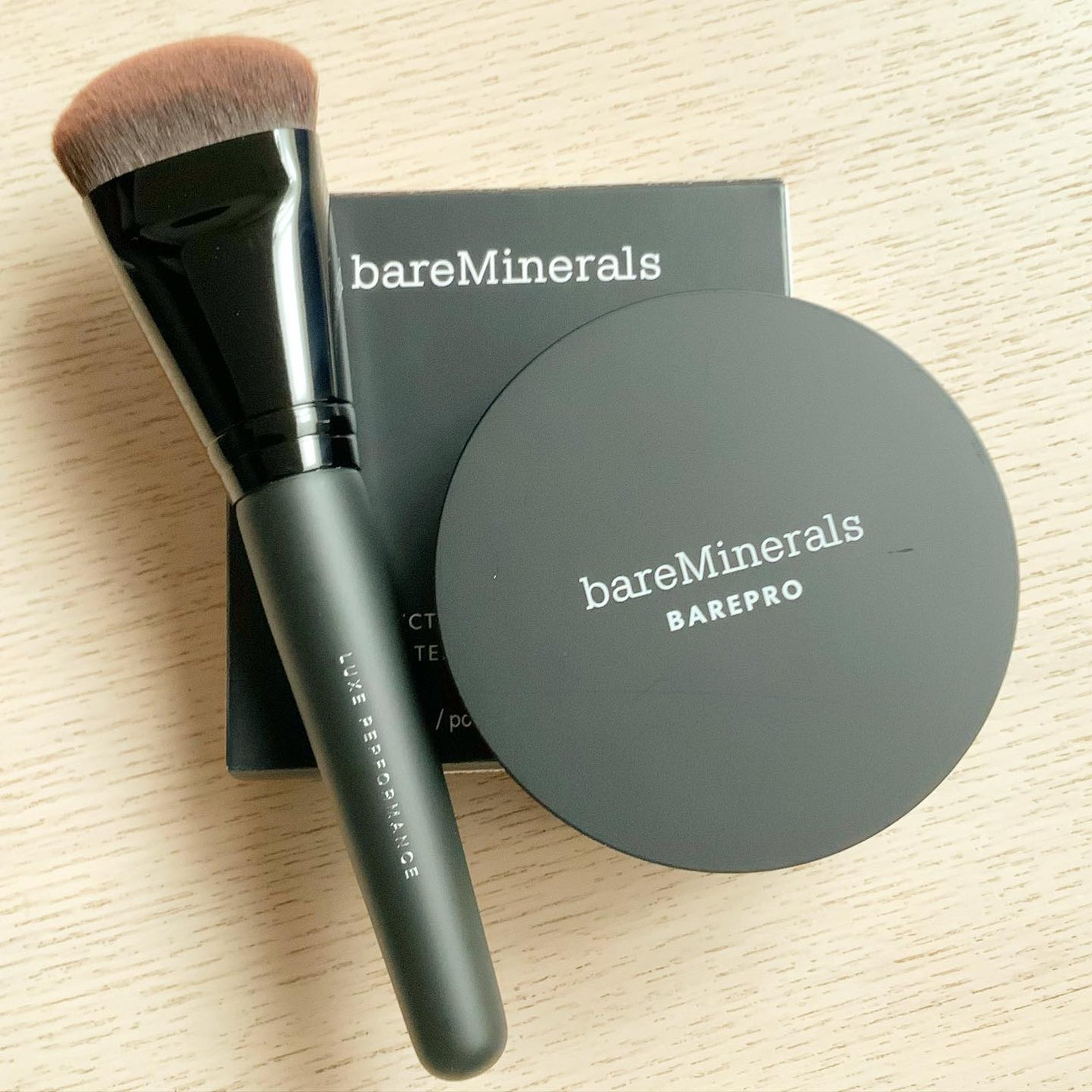 ベアプロ 16HR パウダー ファンデーション/bareMinerals/パウダーファンデーションを使ったクチコミ(1枚目)