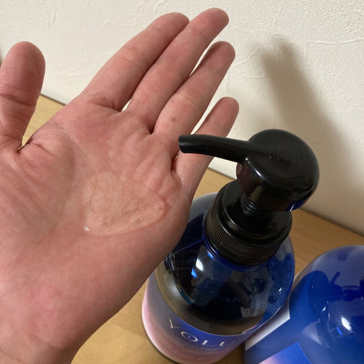 カームナイトリペアシャンプー／トリートメント/YOLU/市販シャンプーを使ったクチコミ（2枚目）