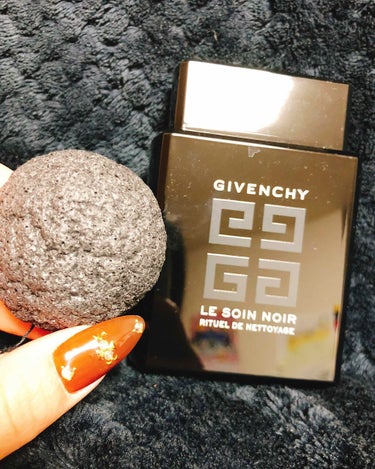 GIVENCHY ソワン ノワール クレンジング リチュアル EXのクチコミ「SOIN NOIR CLEANSING RITUAL EX
ソワン ノワール クレンジング リ.....」（1枚目）