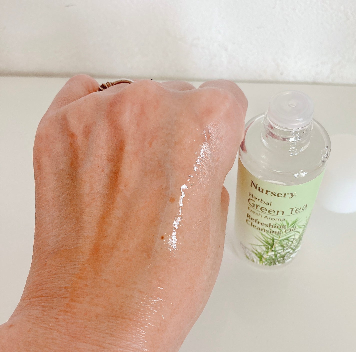 リフレッシングクレンジングオイル ハーバルグリーンティー/Nursery(ナーセリー)/オイルクレンジングを使ったクチコミ(2枚目)