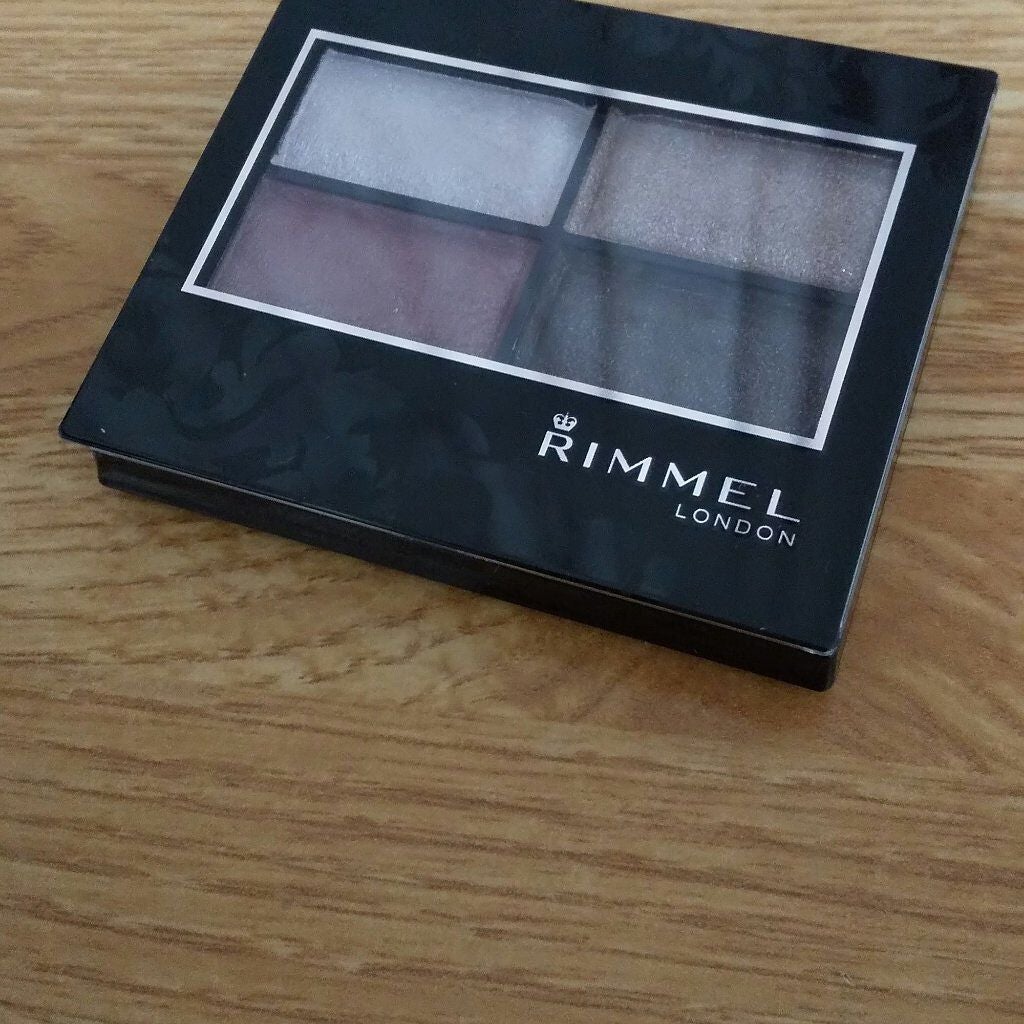 コスメと7MEN侍が大好き!! on LIPS 「リンメルロイヤルヴィンテージアイズ004です。ブルベ冬にピッタ..」(1枚目)