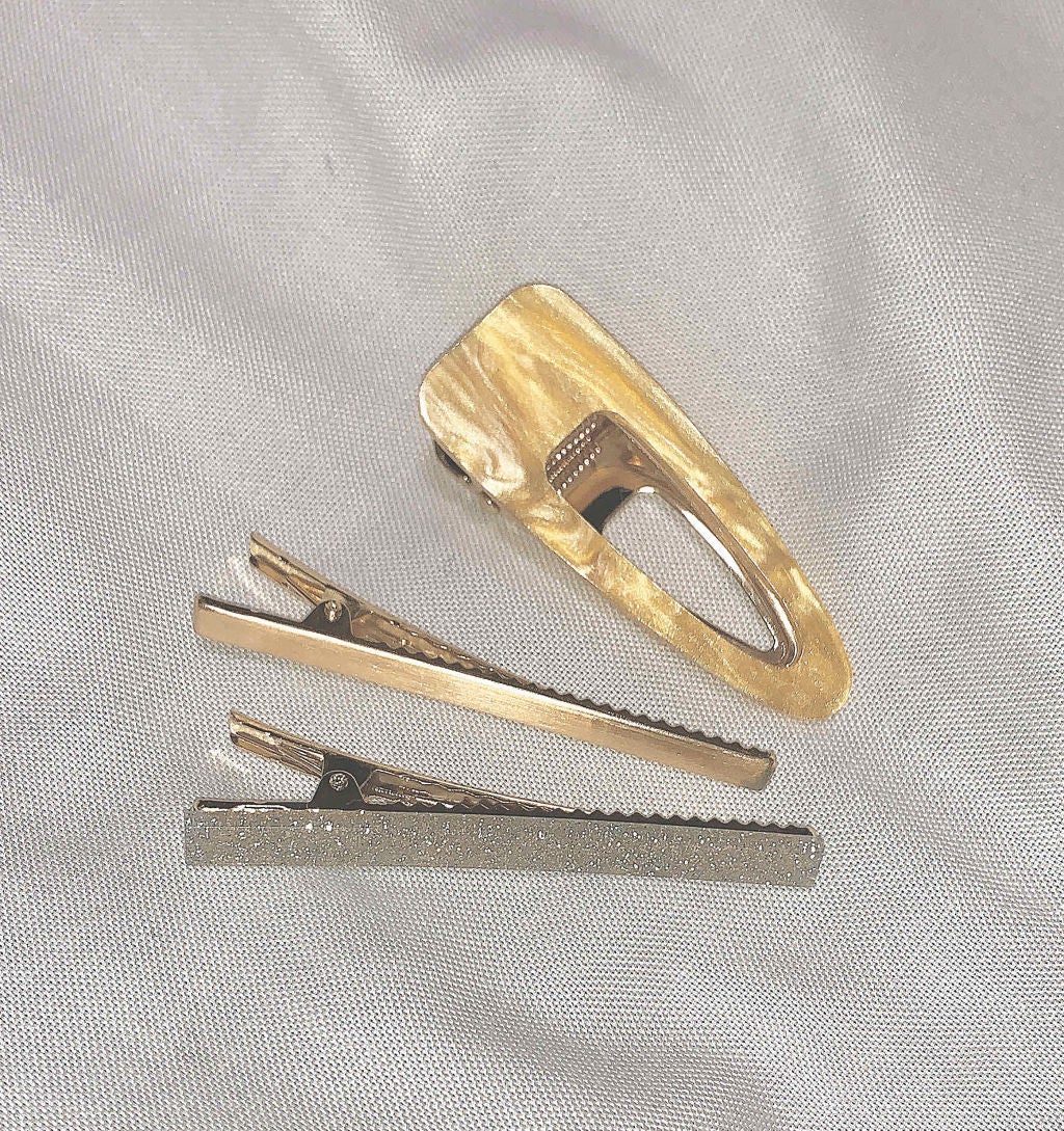 もか on LIPS 「今回は3COINSのヘアアクセサリーを紹介します!🙌🏻🌟ヘアア..」(2枚目)