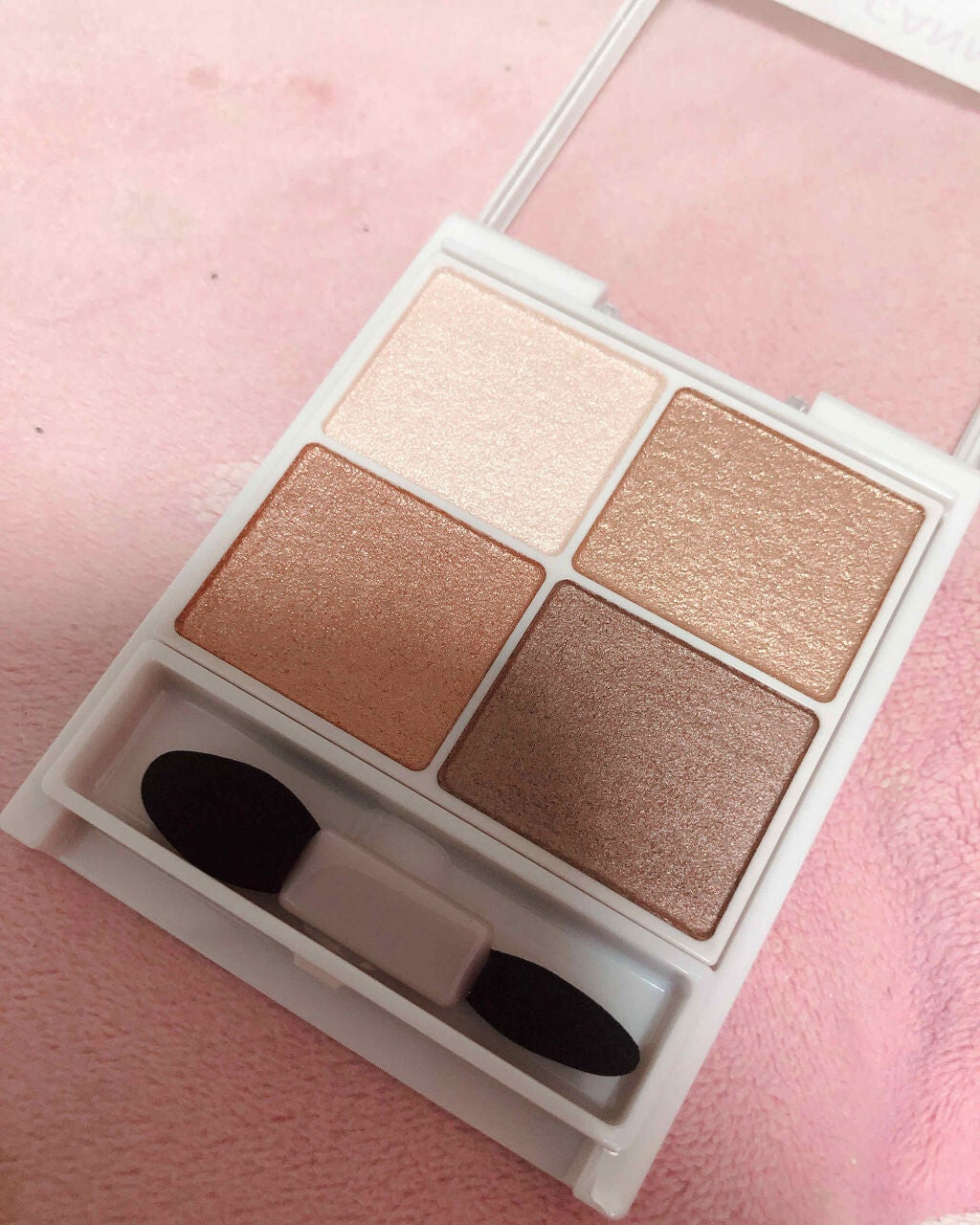 シルキースフレアイズ/キャンメイク/アイシャドウパレットを使ったクチコミ(2枚目)