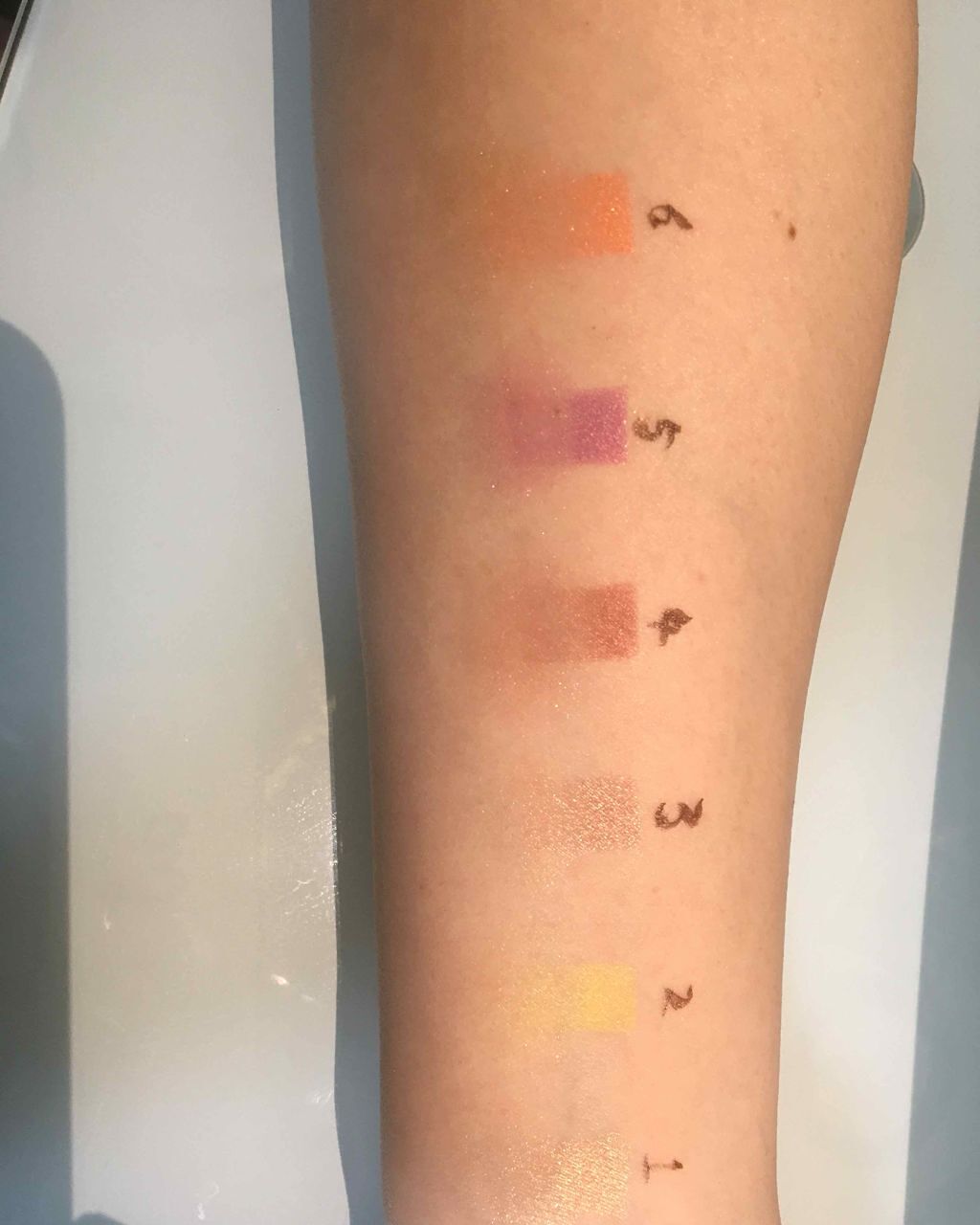 シャドーカスタマイズ/MAJOLICA MAJORCA/単色アイシャドウを使ったクチコミ(2枚目)