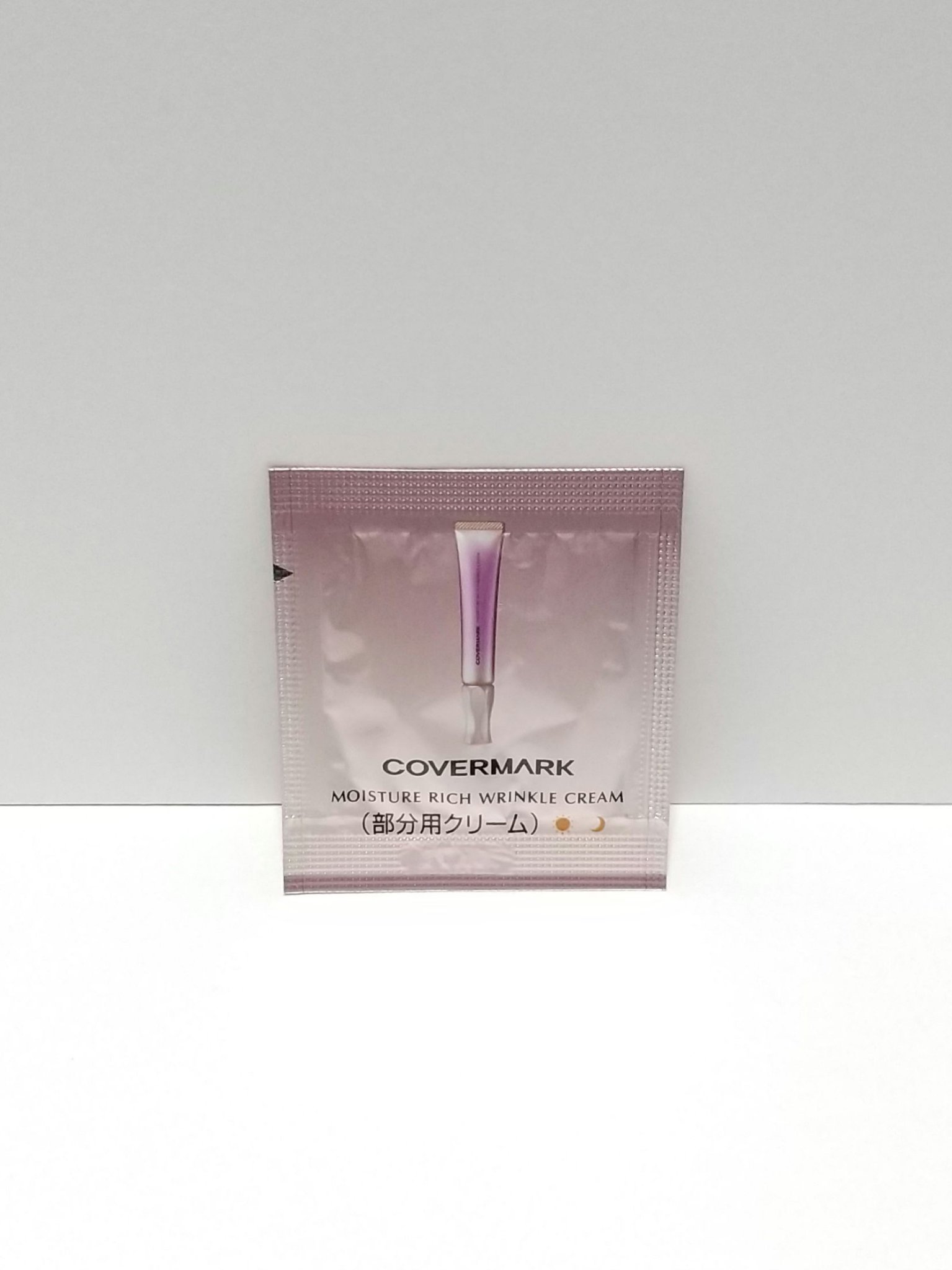 COVERMARK モイスチュア リッチ リンクル クリーム のクチコミ「⭐️⭐️⭐️⭐️☆
しっとりアイクリーム💕

COVERMARK
モイスチュア リッチ リンク.....」（1枚目）