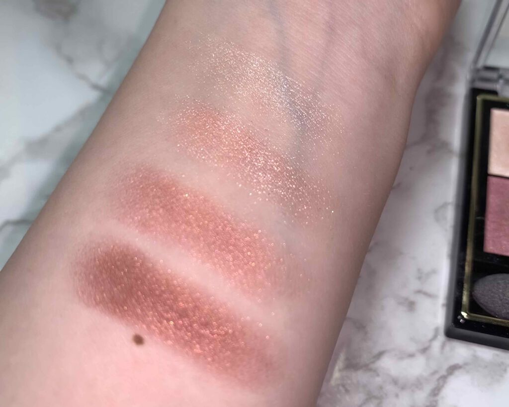 リアルクローズシャドウ/excel/アイシャドウパレットを使ったクチコミ（2枚目）