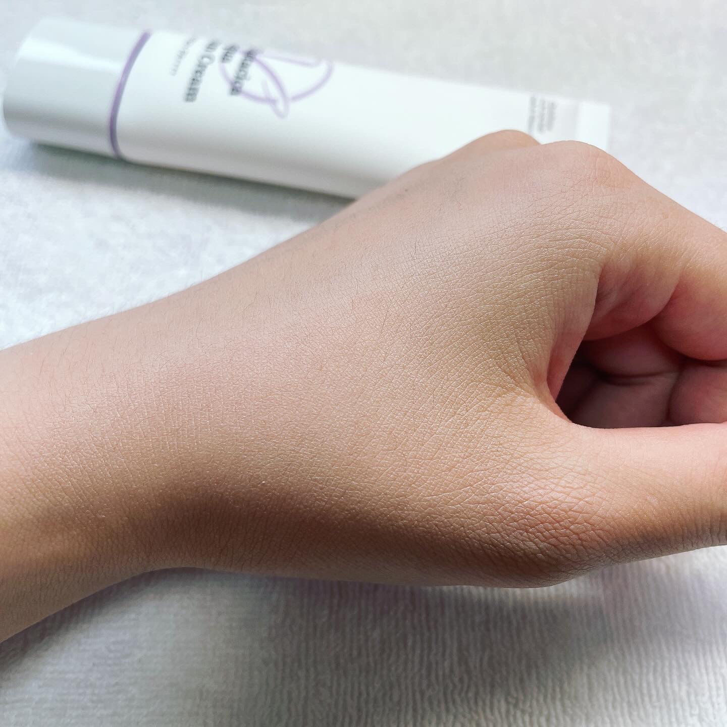 グルタシカ Aサンクリーム/Dr.Viuum/日焼け止めクリームを使ったクチコミ（3枚目）