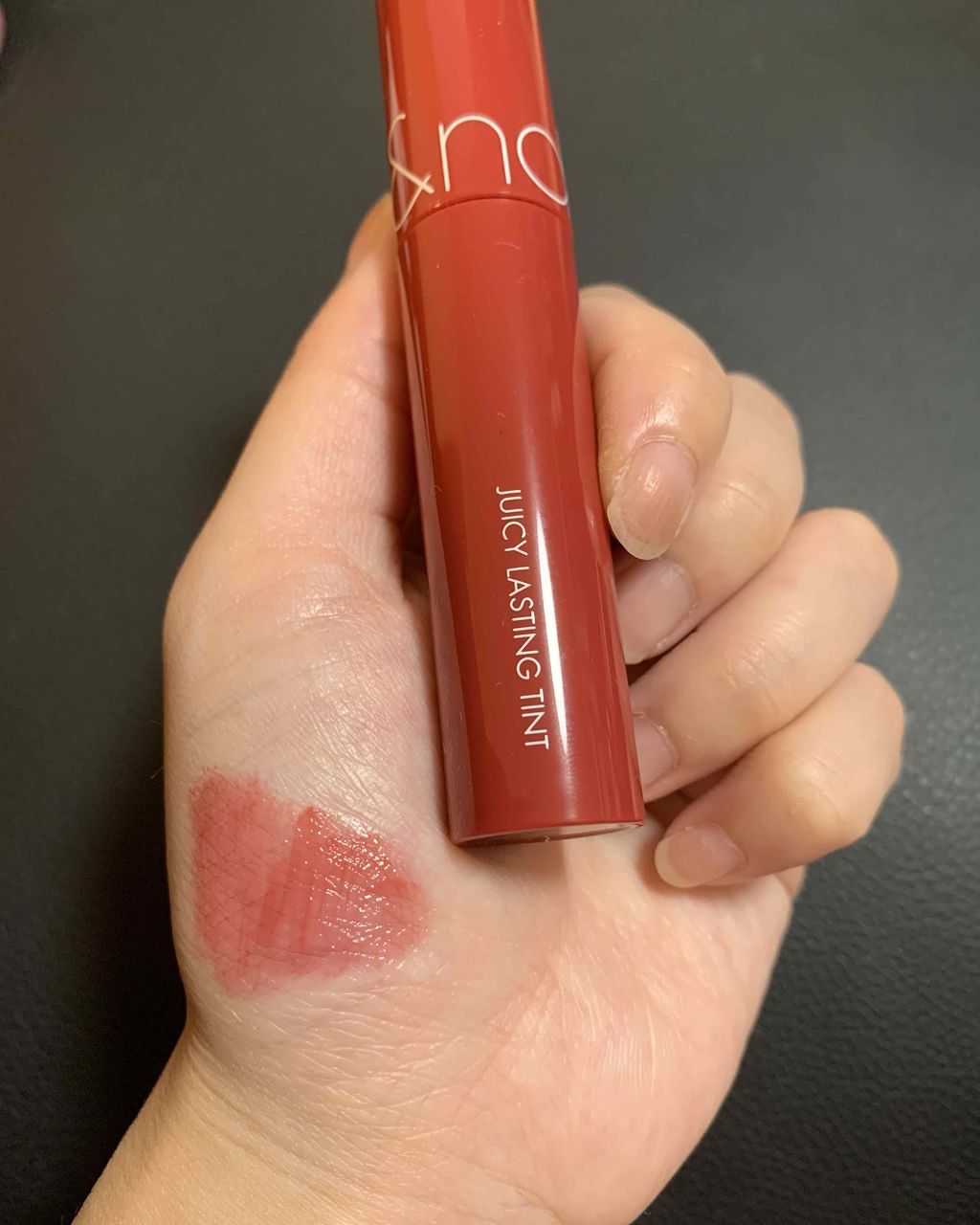 ジューシーラスティングティント/rom&nd/リップティントを使ったクチコミ(1枚目)