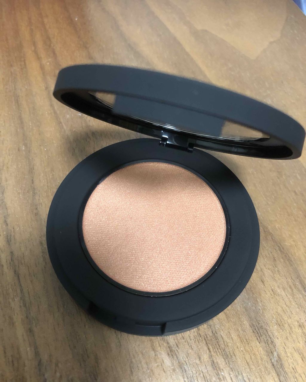 バウンス ＆ ブラー ブラッシュ ブラード バフ/bareMinerals/パウダーチークを使ったクチコミ（1枚目）