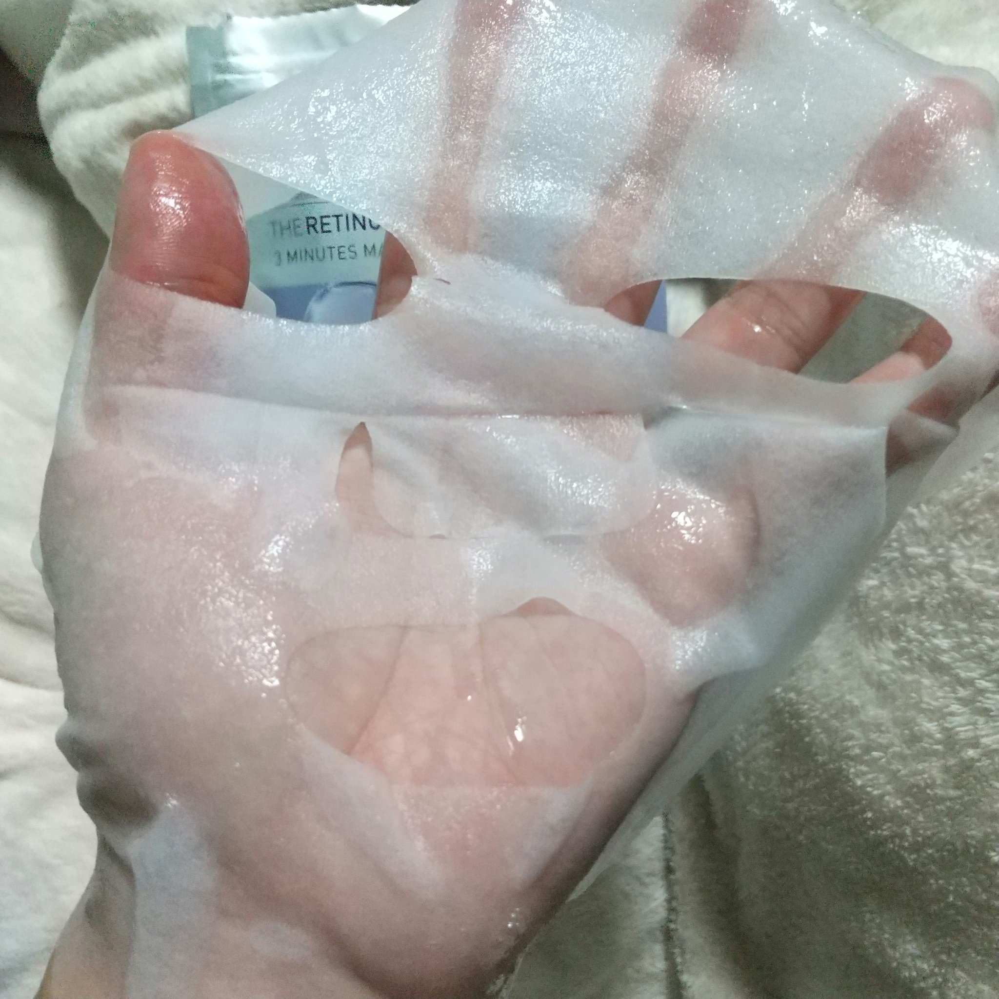 MEDIHEAL THE レチノール 3ミニッツマスクのクチコミ「【使った商品】THE レチノール 3ミニッツマスク
【商品の特徴】弾力、ハリ。夜にオススメ
【.....」（3枚目）