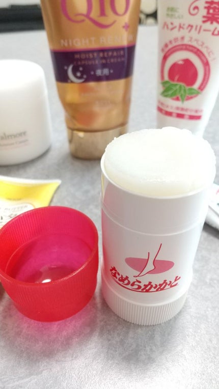 なめらかかとスティック/小林製薬/レッグ・フットケアを使ったクチコミ(2枚目)