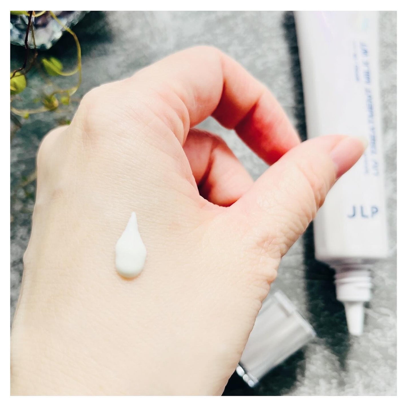 スピラコレッタ UVトリートメントミルクWTSP /日本ライフ製薬/化粧下地を使ったクチコミ(3枚目)