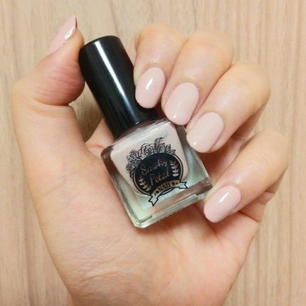 スモーキーぺタルネイルS/セリア/マニキュアを使ったクチコミ(5枚目)