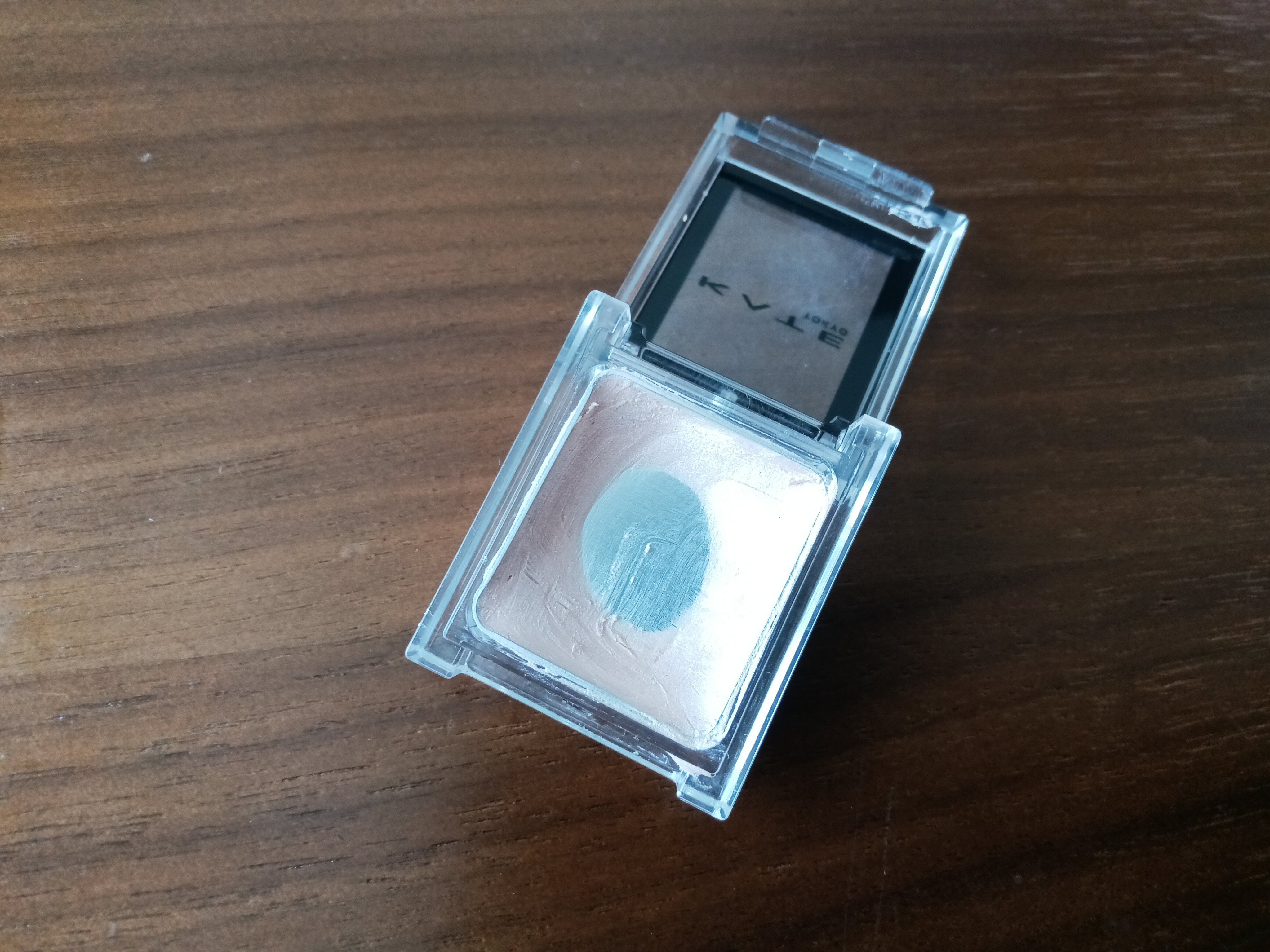 ザ アイカラーベース 001/KATE/アイシャドウベースを使ったクチコミ（1枚目）