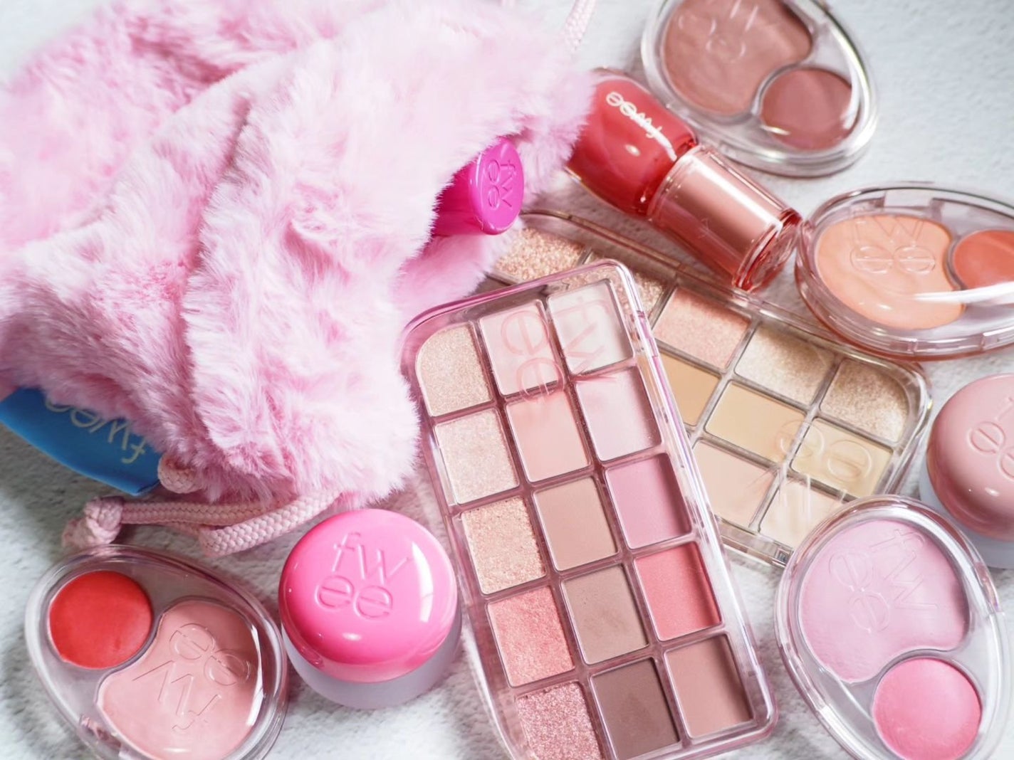 フィー モアムードアイパレット/fwee/アイシャドウパレットを使ったクチコミ(9枚目)