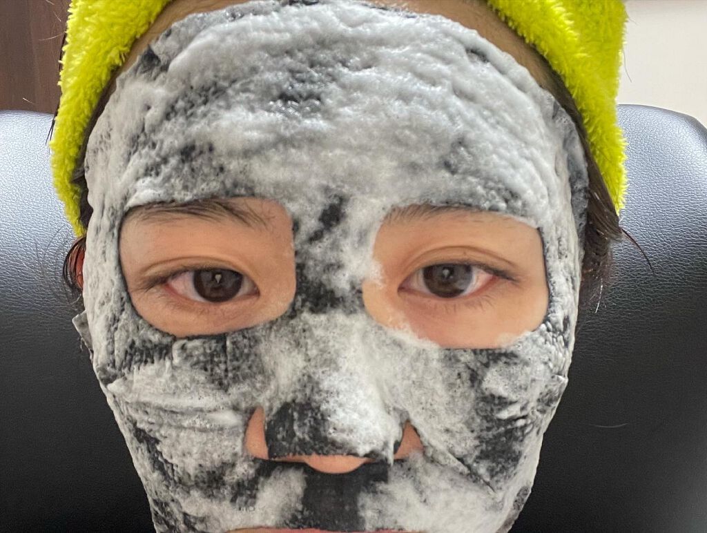 ブライトニング バブルトックス セラムマスク 3枚/MEDIHEAL/シートマスク・パックを使ったクチコミ（2枚目）