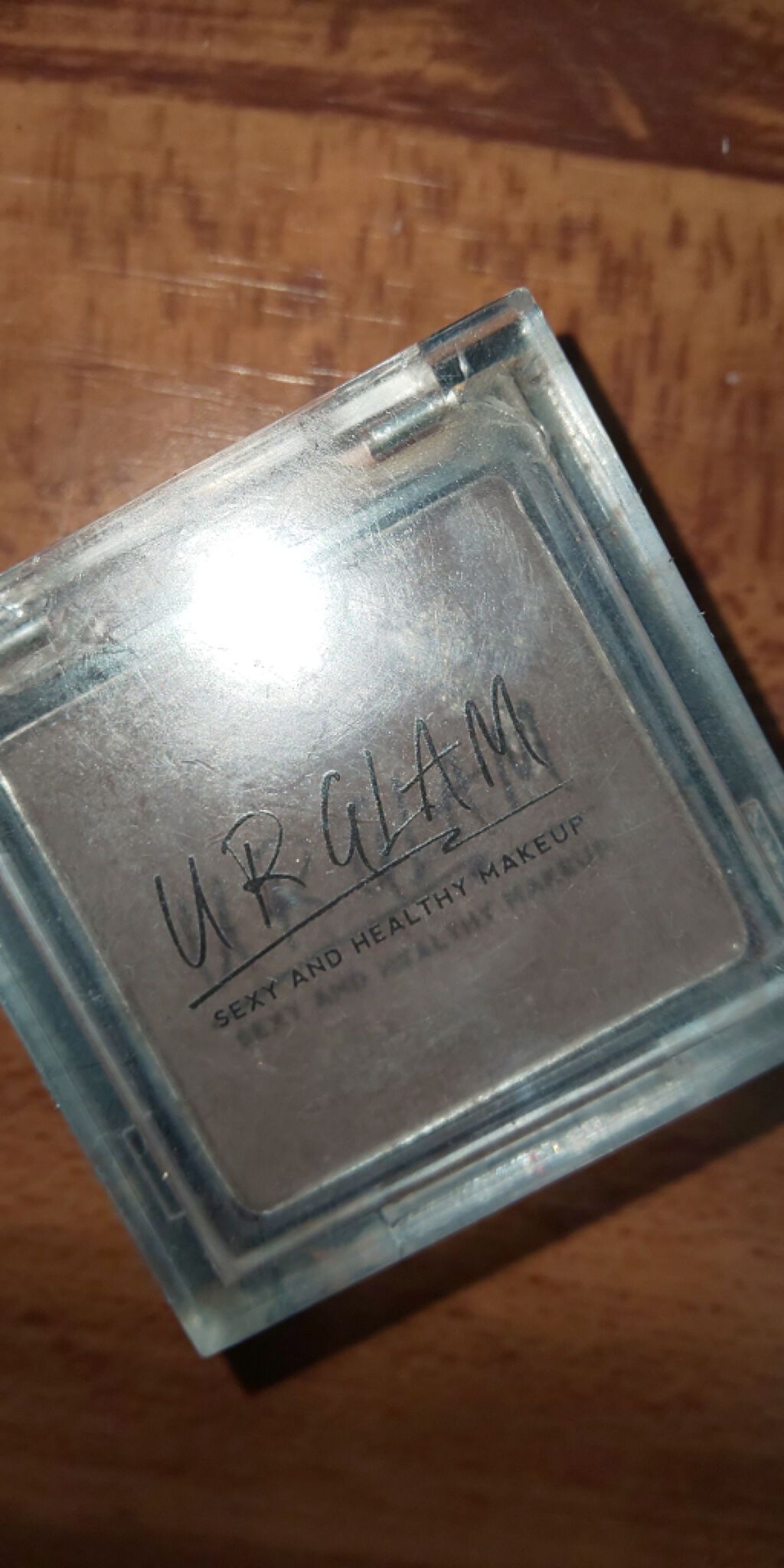 UR GLAM　POWDER EYESHADOW/U R GLAM/単色アイシャドウを使ったクチコミ（1枚目）