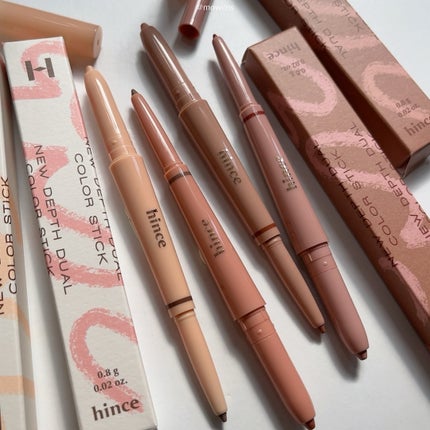 ニューデップスデュアルカラースティック/hince/スティックアイシャドウを使ったクチコミ(1枚目)