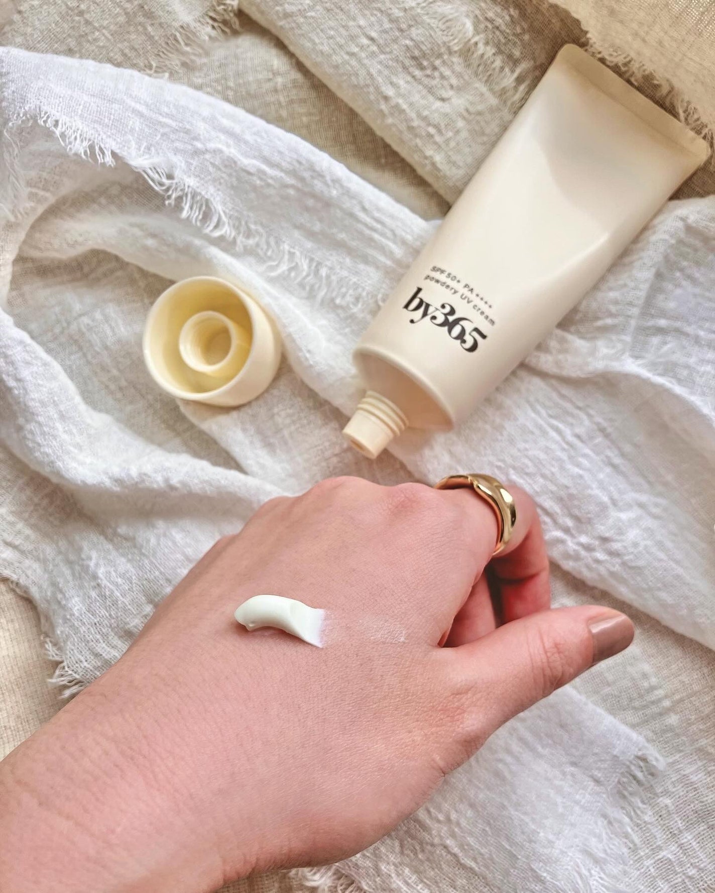 by365 パウダリーUVクリーム/ナリスアップ/日焼け止めクリームを使ったクチコミ(3枚目)