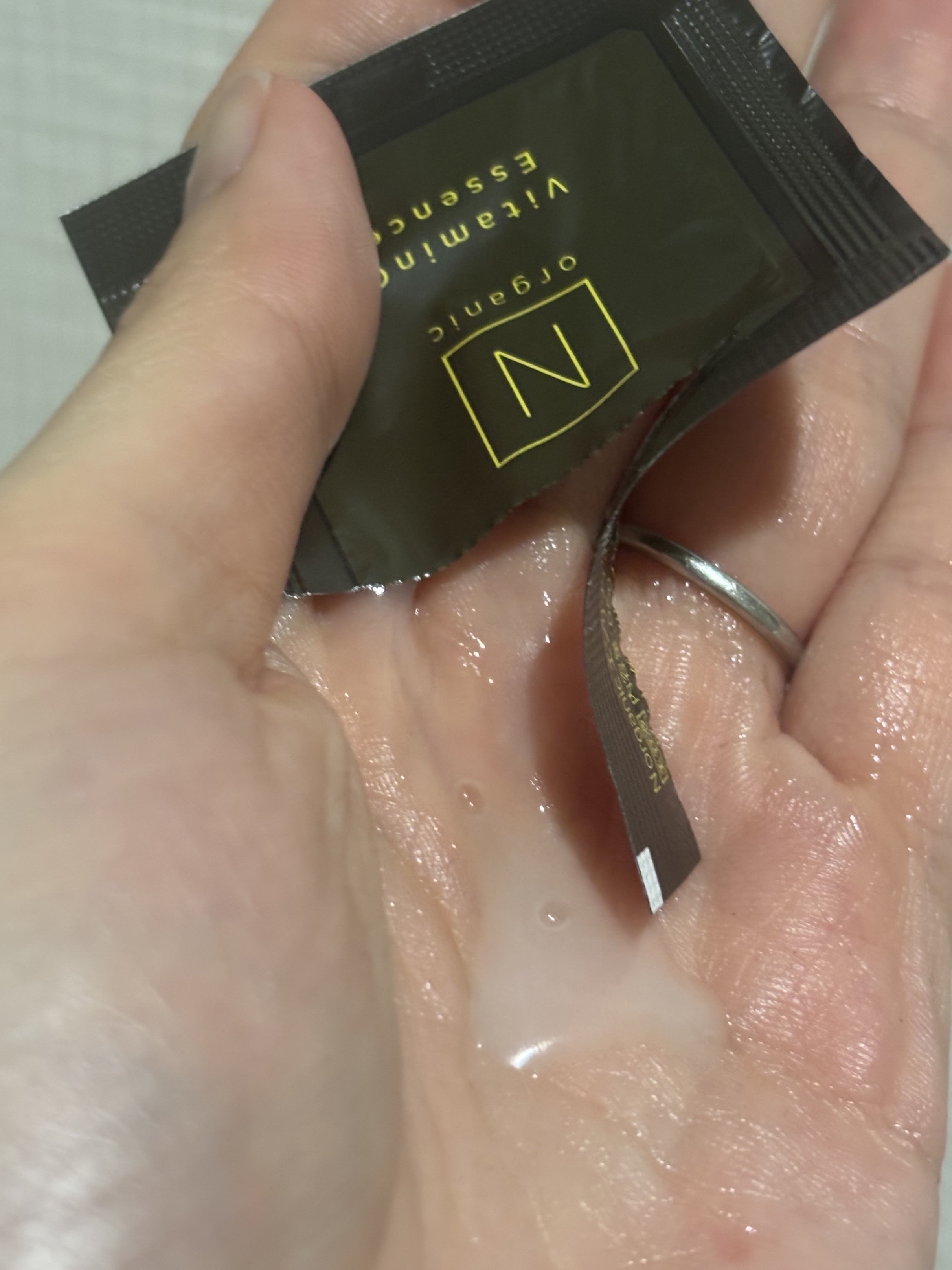 エンリッチ＆コンセントレート VCエッセンス/Ｎ organic/美容液を使ったクチコミ（3枚目）