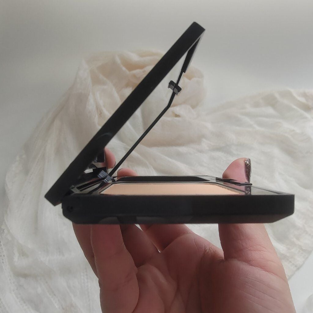 カラーステイ ロングウェア UV パウダー ファンデーション/REVLON/パウダーファンデーションを使ったクチコミ(2枚目)