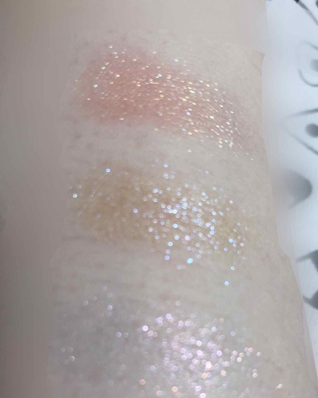 グリッタープリズム シャドウ/MISSHA/グリッターを使ったクチコミ(2枚目)