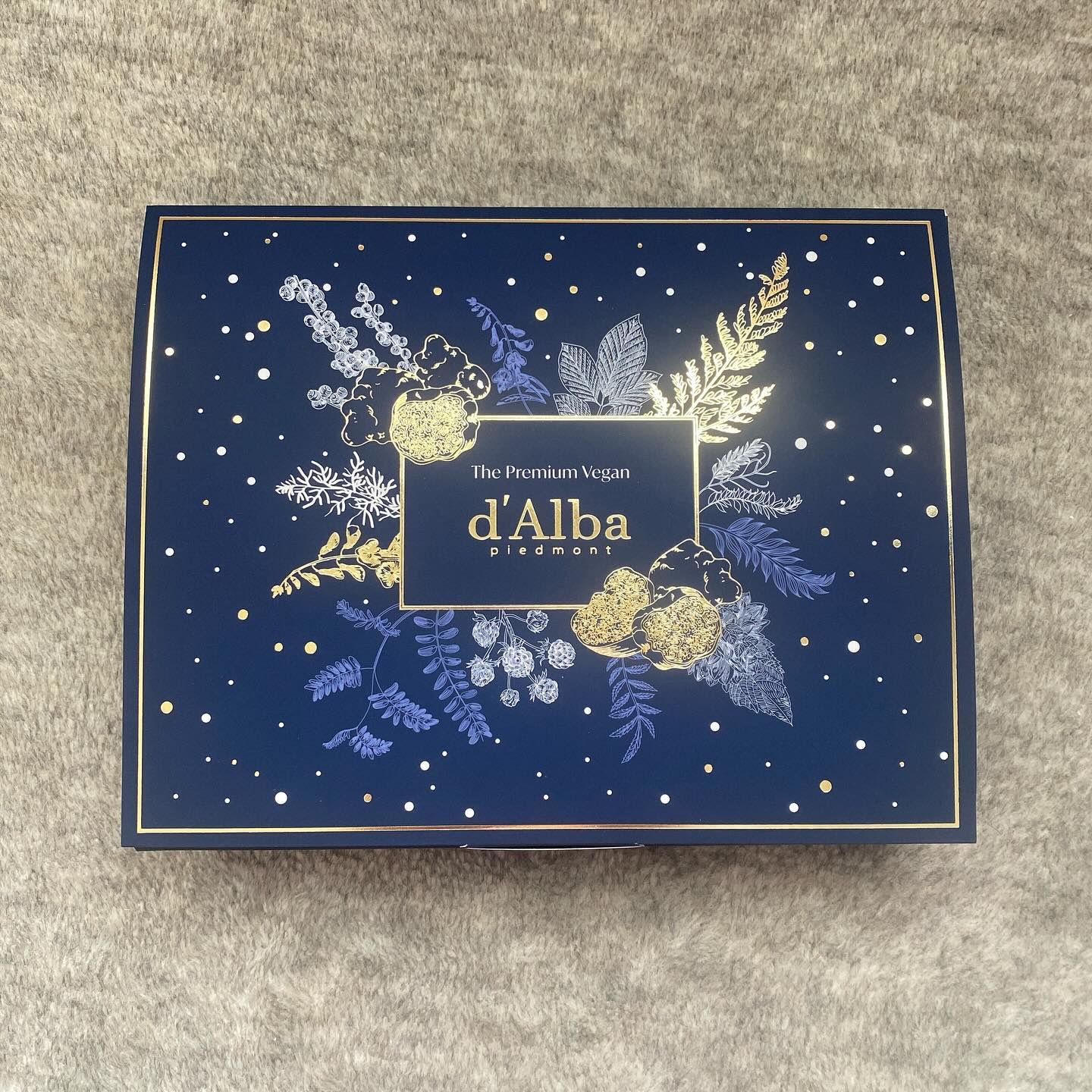 ホワイトトリュフナリシングセラムリップバーム/ダルバ/リップバームを使ったクチコミ（1枚目）