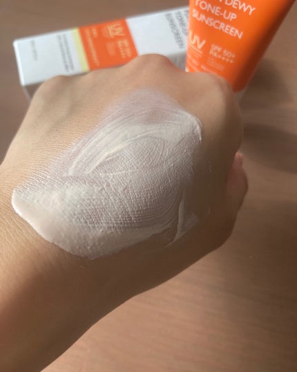 PDRNデューイートーンアップサンスクリーン/Genabelle/日焼け止めミルクを使ったクチコミ(4枚目)