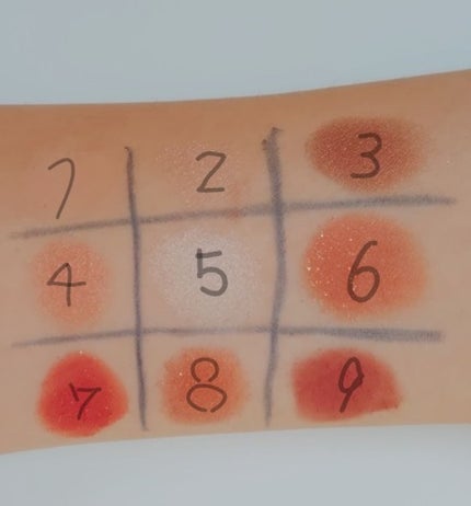 UR GLAMãBLOOMING EYE COLOR PALETTE/U R GLAM/ã¢ã€ã·ã£ããŠãã¬ããã䜿ã£ãã¯ãã³ãïŒ2æç®ïŒ