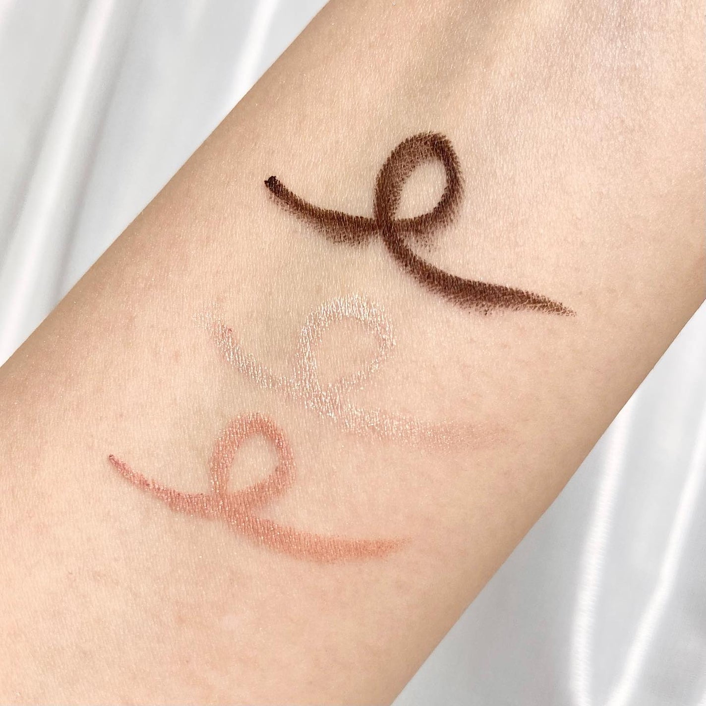 ダブルラスティングジェルライナー/keybo/ジェルアイライナーを使ったクチコミ(4枚目)