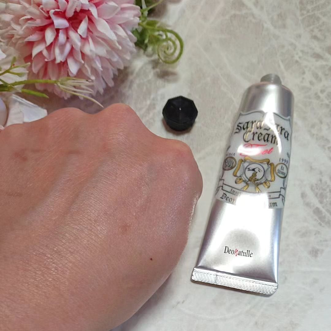 薬用さらさらデオドラントパウダー/デオナチュレ/デオドラント・制汗剤を使ったクチコミ(7枚目)