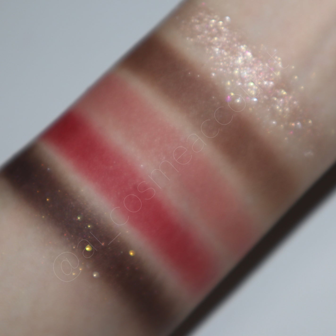 ニューデップスアイシャドウパレット/hince/アイシャドウパレットを使ったクチコミ(5枚目)