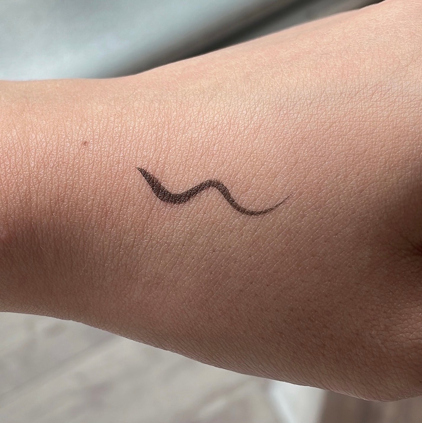 ベルベットライナー/LUMIURGLAS/リキッドアイライナーを使ったクチコミ(1枚目)