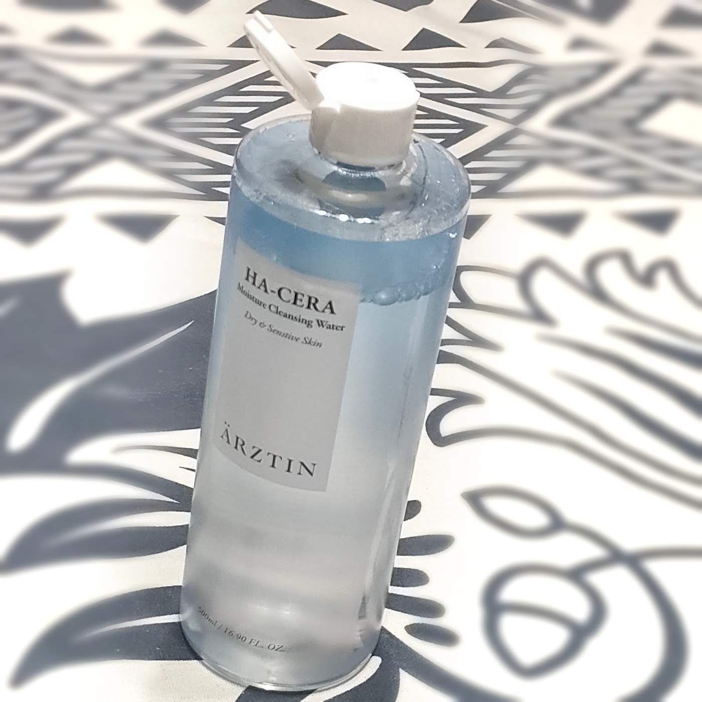 エルツティン ヒアセラ モイスチャークレンジングウォーターのクチコミ「エルツティン
ヒアセラ モイスチャークレンジングウォーター

コットンに含ませて使用するクレン.....」（1枚目）