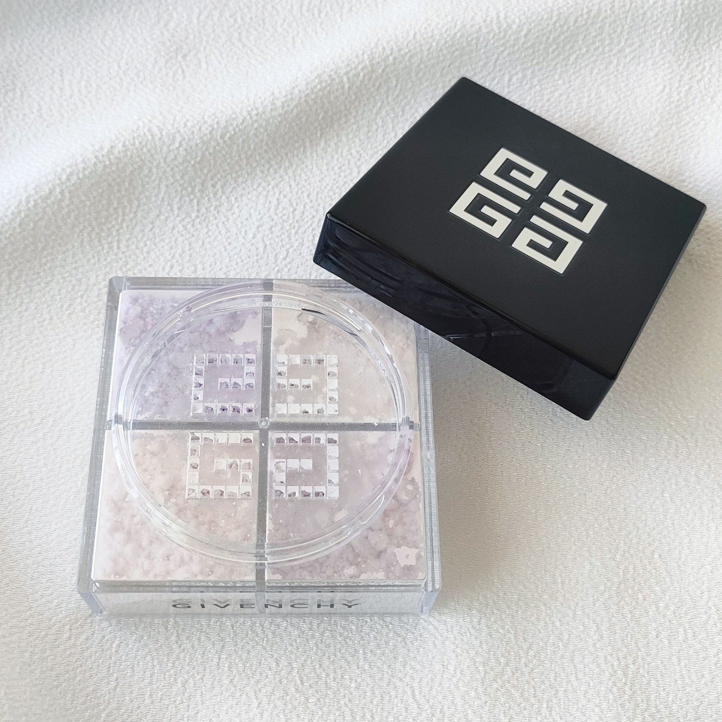 プリズム・リーブル/GIVENCHY/ルースパウダーを使ったクチコミ（3枚目）