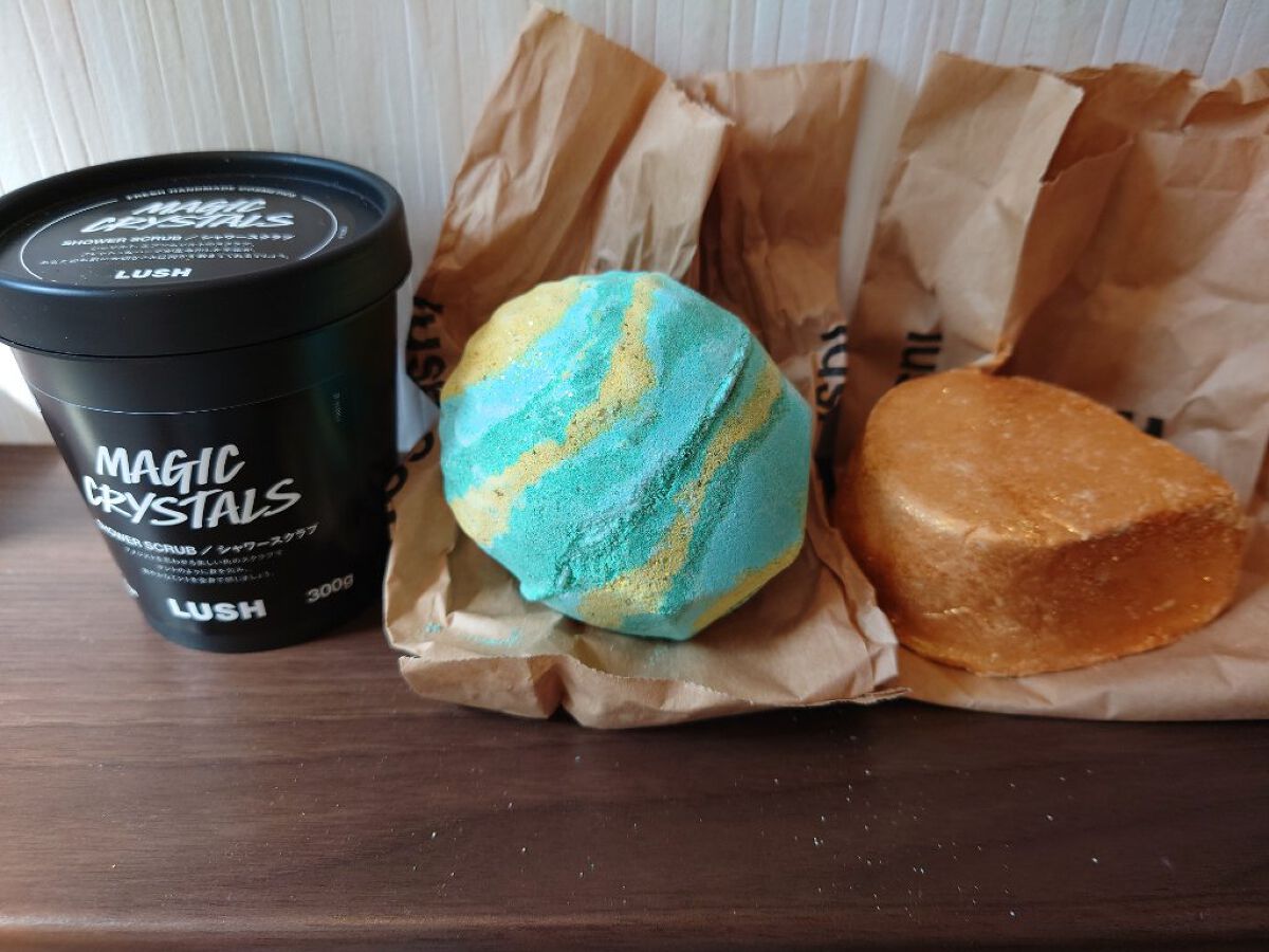 マジック クリスタルズ シャワースクラブ/ラッシュ/ボディスクラブを使ったクチコミ（1枚目）