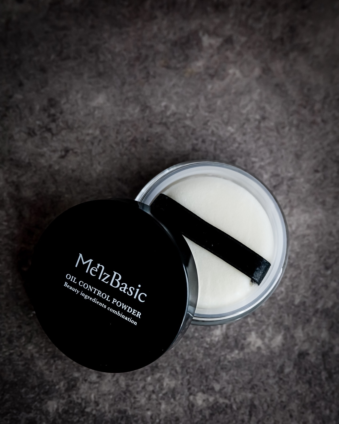 メンズベーシック テカリ防止パウダー  フェイスパウダー クリア/MenzBasic/パウダーファンデーションを使ったクチコミ（1枚目）