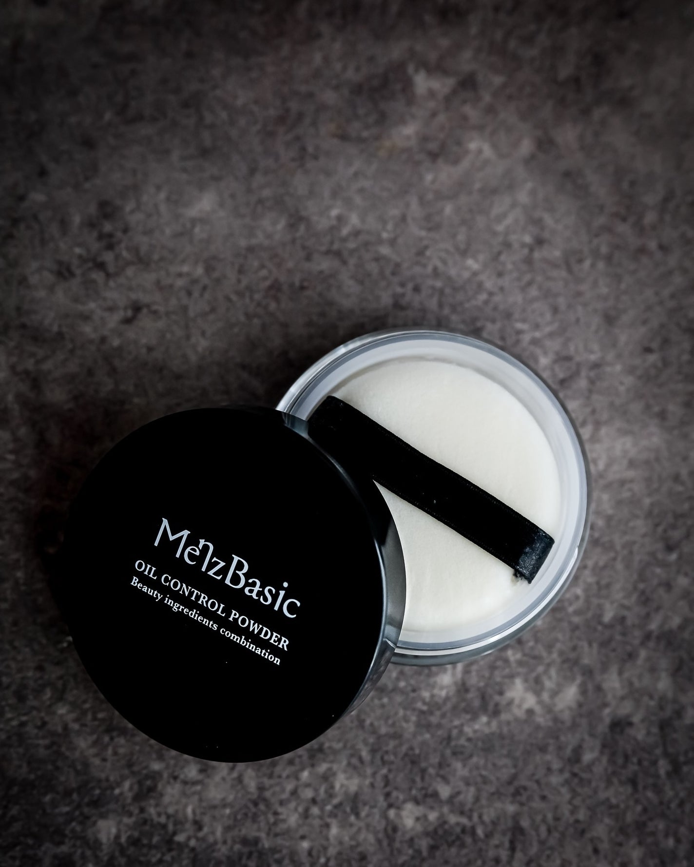 メンズベーシック テカリ防止パウダー フェイスパウダー クリア/MenzBasic/パウダーファンデーションを使ったクチコミ(1枚目)