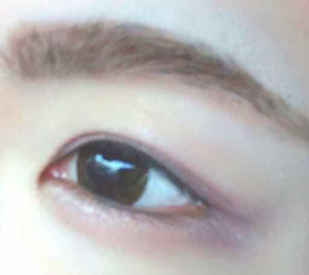 グリッタープリズム シャドウ/MISSHA/グリッターを使ったクチコミ（2枚目）