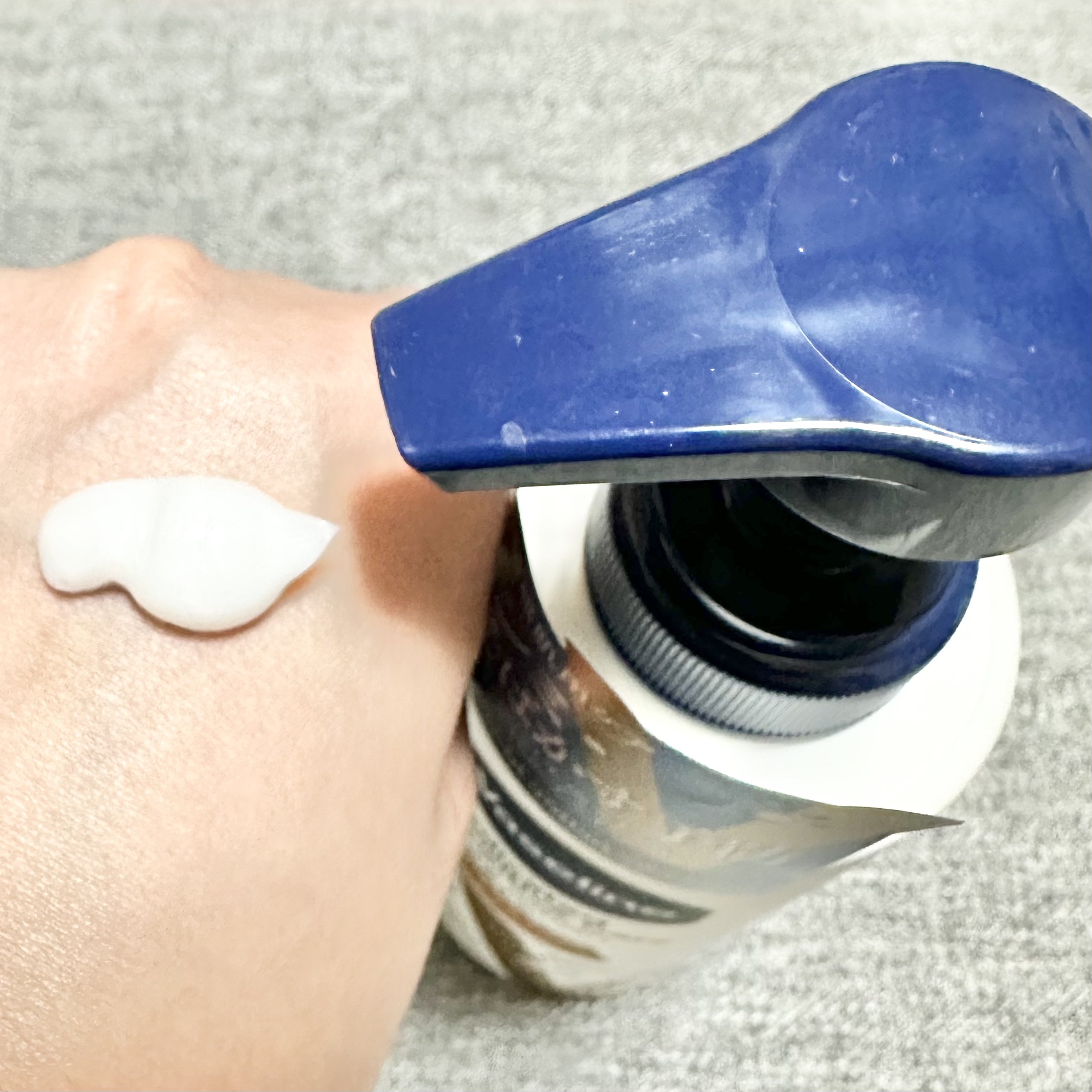 メディケイティッド センシティブケア ボディローション 美肌ケア【医薬部外品】/ヴァセリン/ボディローションを使ったクチコミ（2枚目）