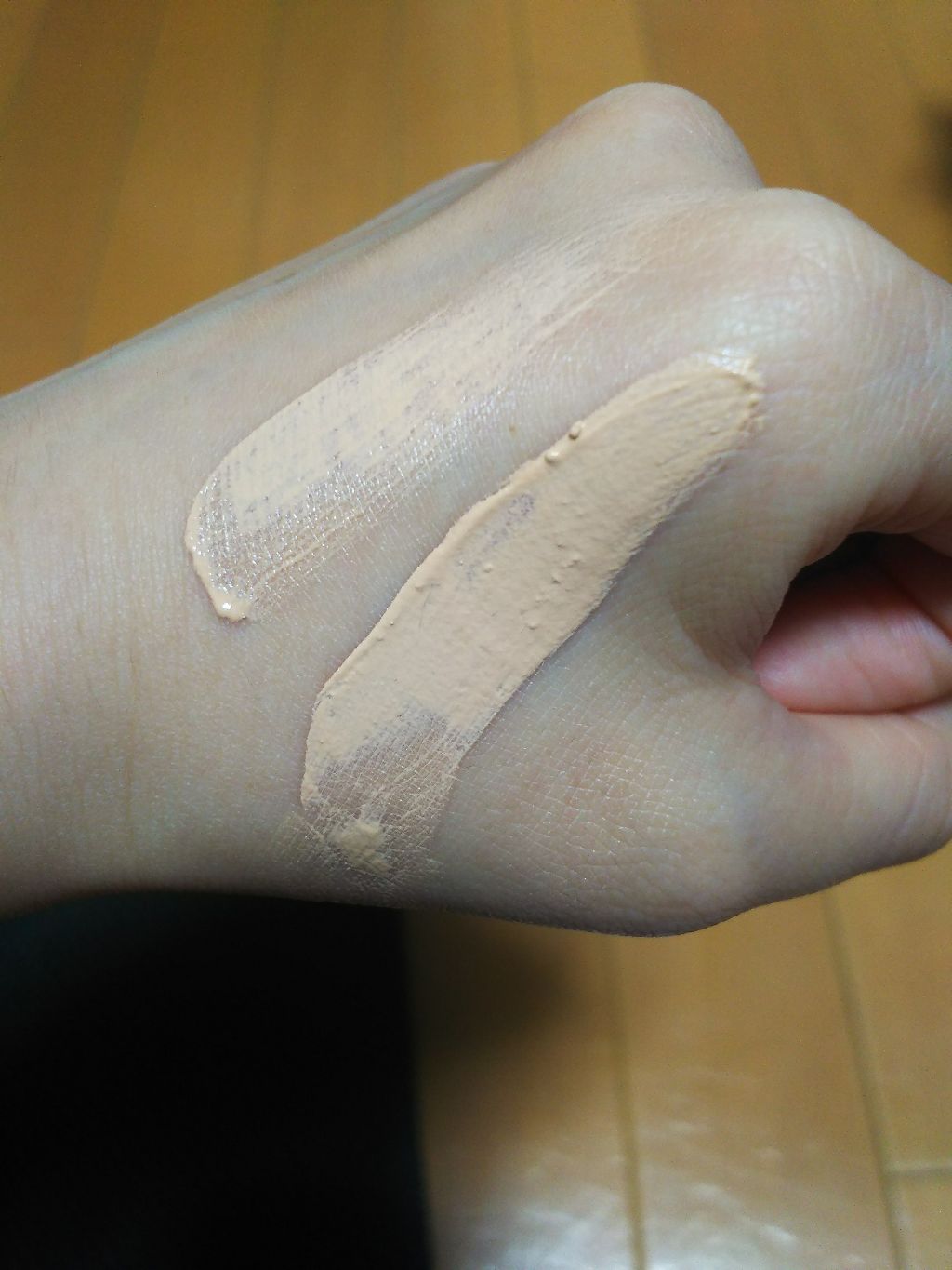 CR ティンテッド ジェル クリーム/bareMinerals/化粧下地を使ったクチコミ(3枚目)