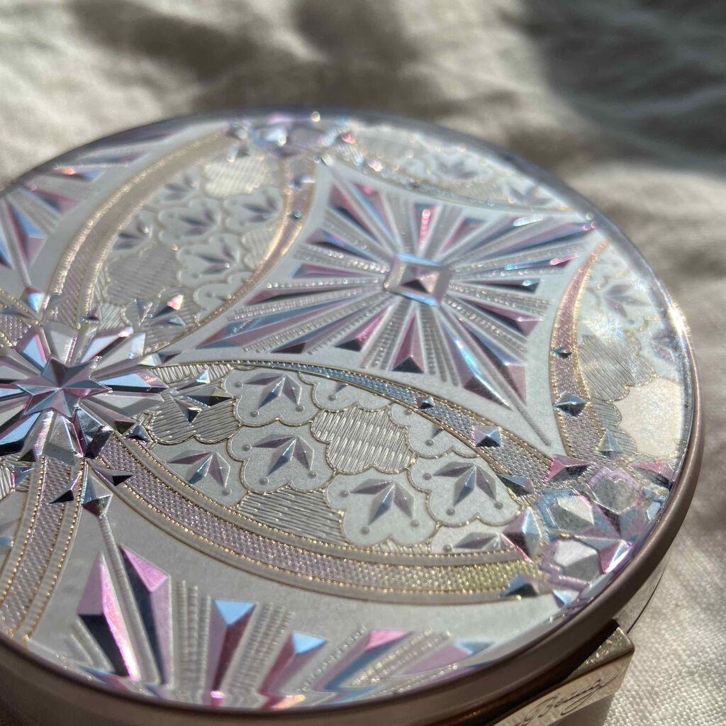 スノービューティー ホワイトニング フェイスパウダー 2020 本体+レフィル付きセット/スノービューティー/プレストパウダーを使ったクチコミ（2枚目）