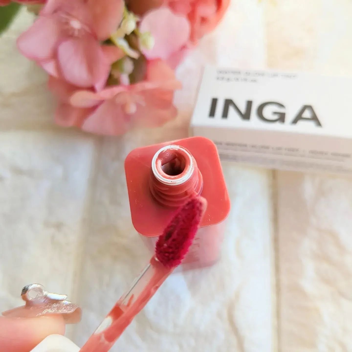 ウォーターグローリップティント/INGA/リップティントを使ったクチコミ（2枚目）