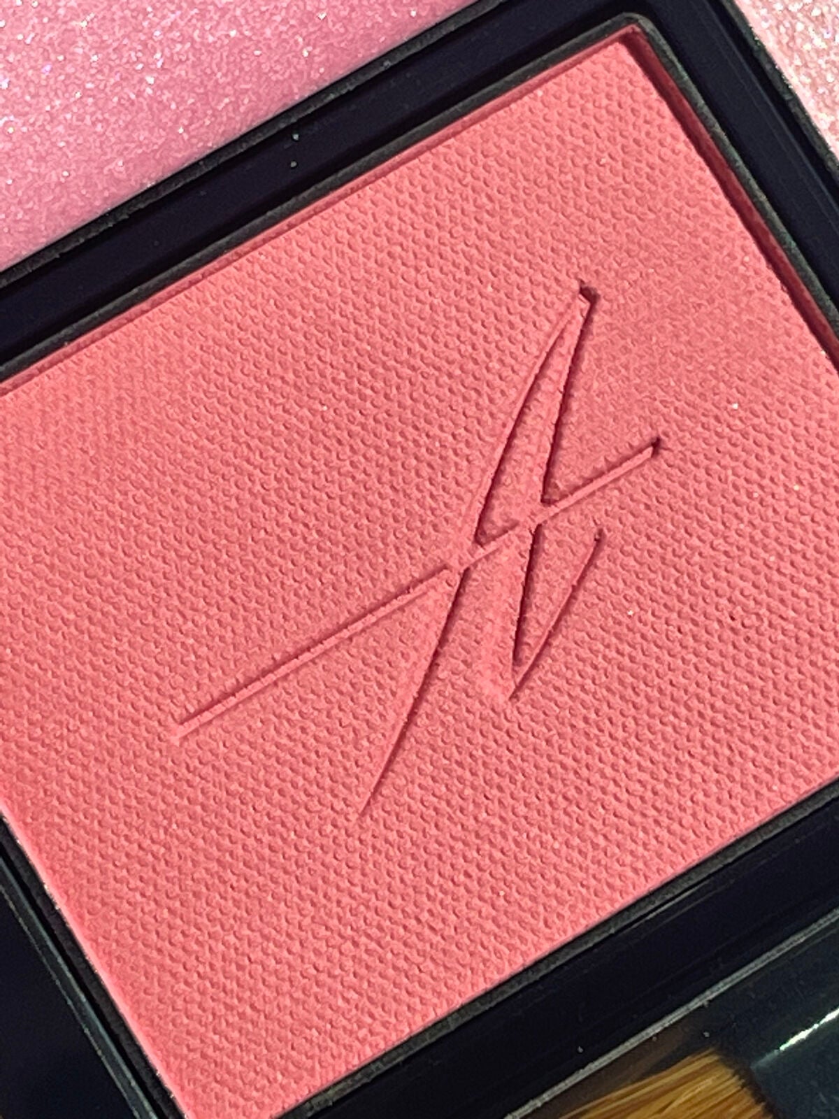 コンスピキュアス アイズ/Amplitude/アイシャドウパレットを使ったクチコミ(3枚目)