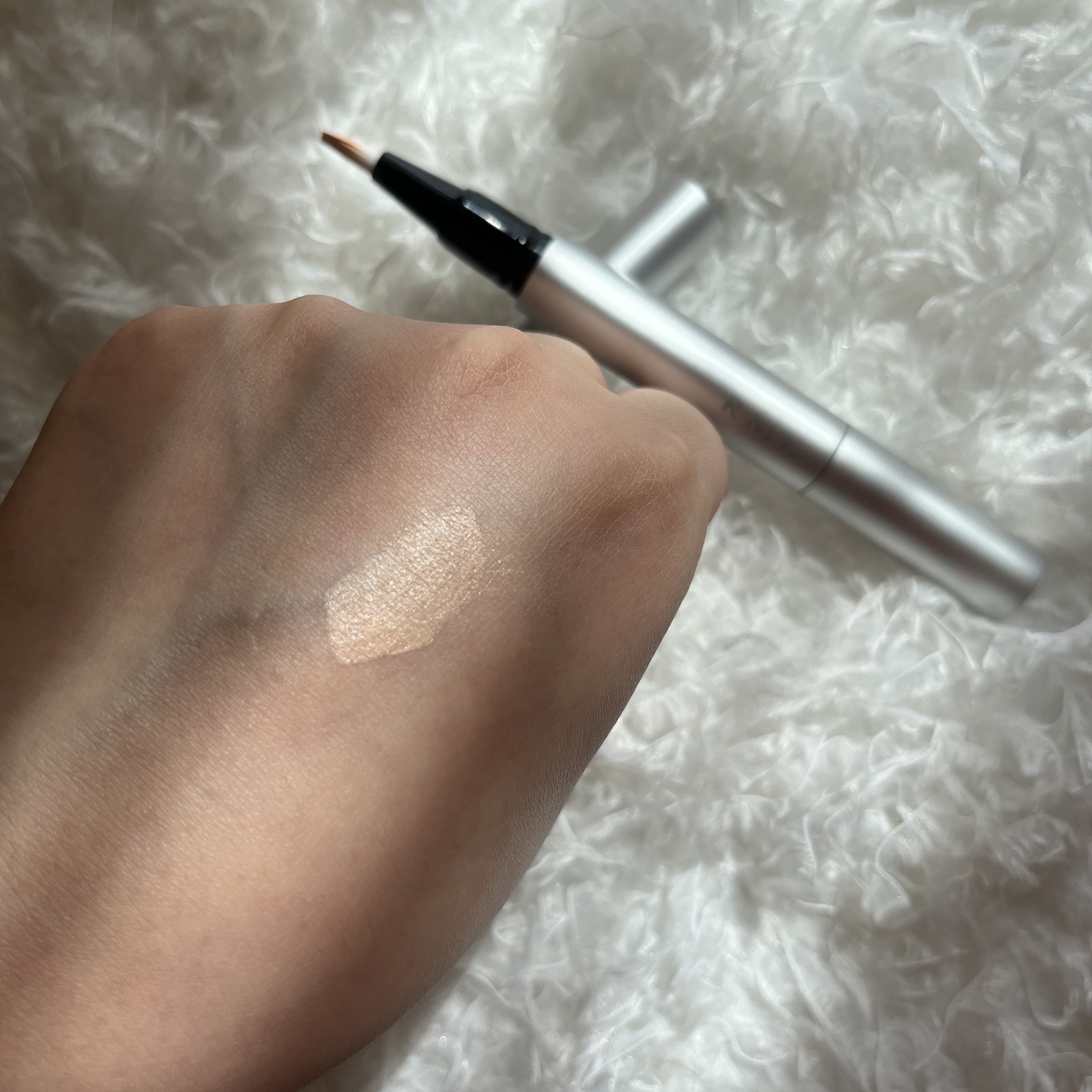 ルミナス ペンブラッシュコンシーラー 02/RMK/リキッドコンシーラーを使ったクチコミ（2枚目）