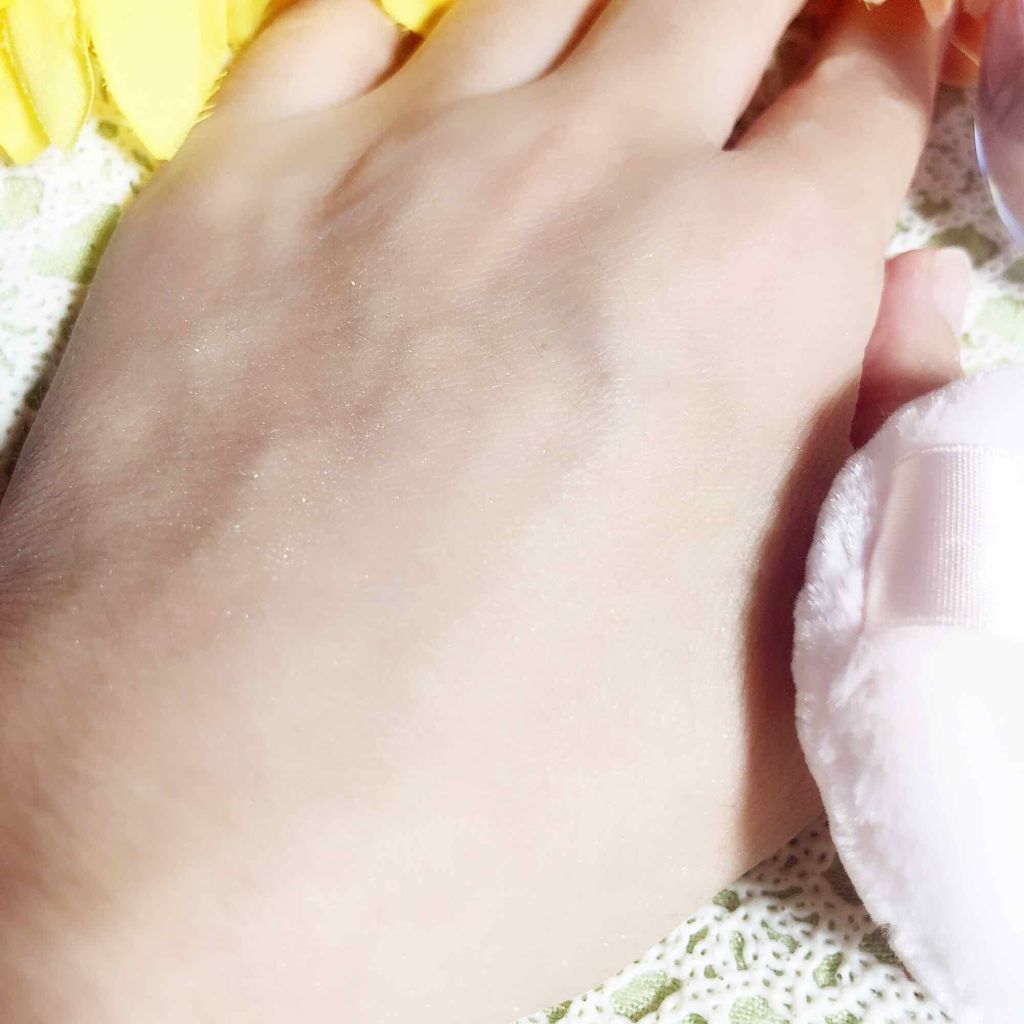 AQ MW フェイスパウダー/DECORTÉ/ルースパウダーを使ったクチコミ(3枚目)