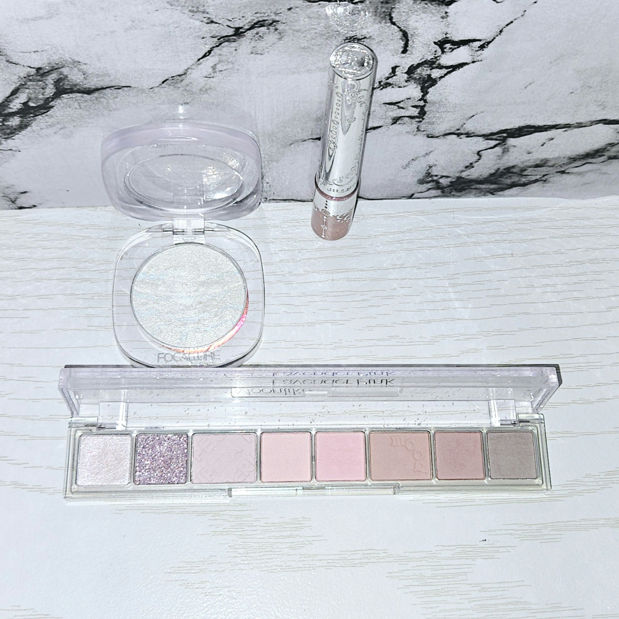 オーロラハイライト/FOCALLURE/パウダーハイライトを使ったクチコミ（2枚目）