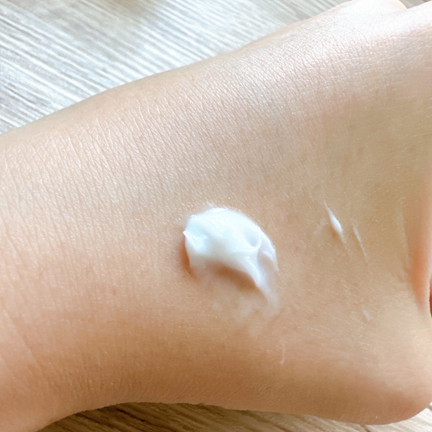 リポソーム アドバンスト リペアクリーム/DECORTÉ/フェイスクリームを使ったクチコミ(2枚目)